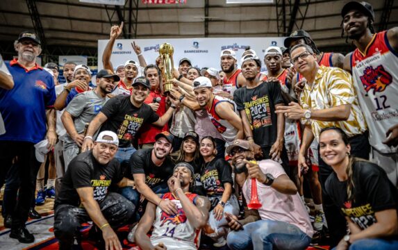 Reales, nuevos campeones Súper Liga LNB; Solano, el más valioso